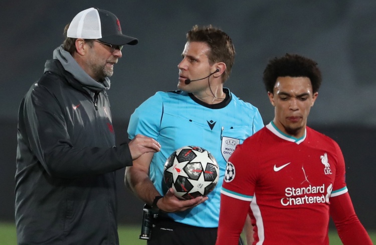 [图]意甲-恩昆库双响普利西奇建功 AC米兰3-0维罗纳